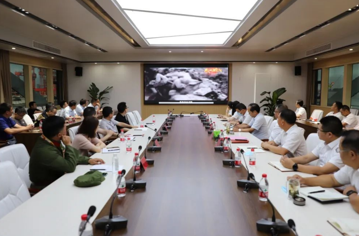 “庆七一，颂党恩”交通产业k8凯发富港板块召开银企共建活动